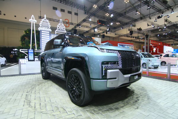 Mobil Listrik Ultra-Luxury: Ruang Privat Berteknologi